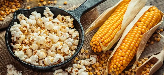 Popcorn na diecie: Ile ma kalorii? Zaskakujące fakty i porady